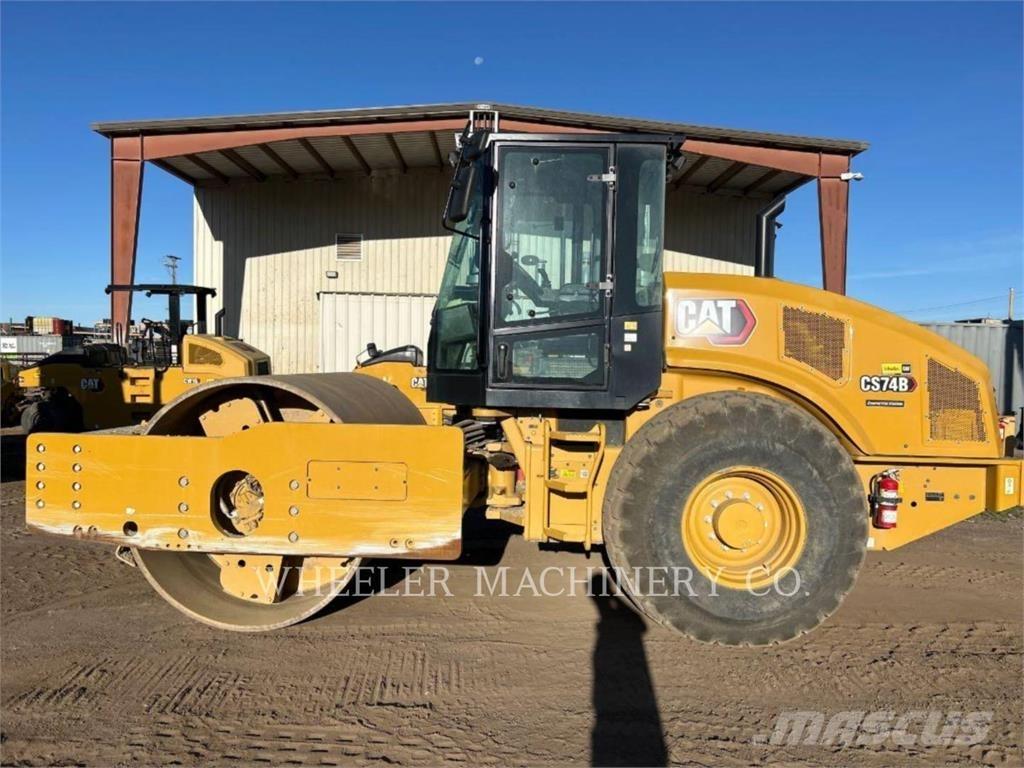 CAT CS74B Грунтовые катки