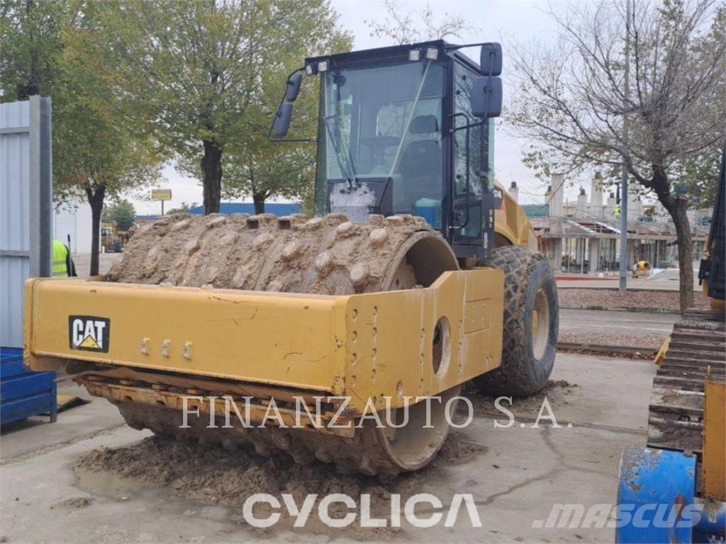 CAT CS74B Грунтовые катки