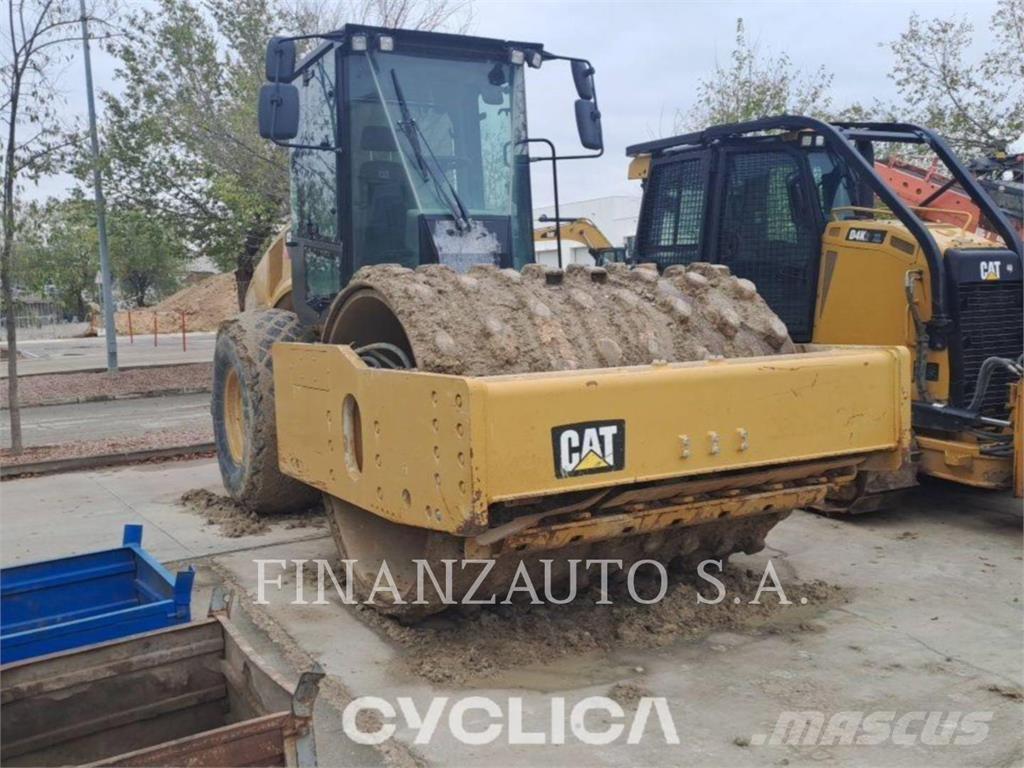 CAT CS74B Грунтовые катки