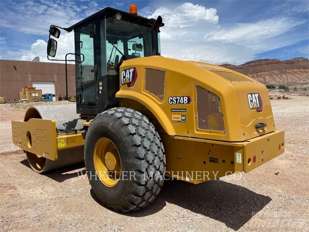 CAT CS74B Грунтовые катки