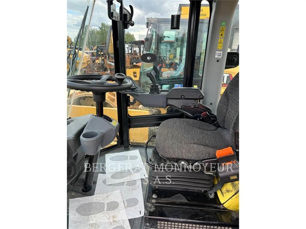CAT CS76B Уплотнители грунта