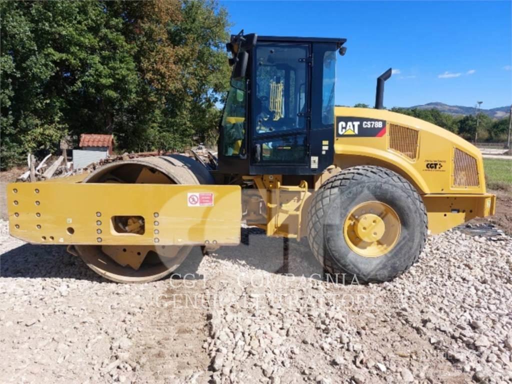 CAT CS78B Грунтовые катки