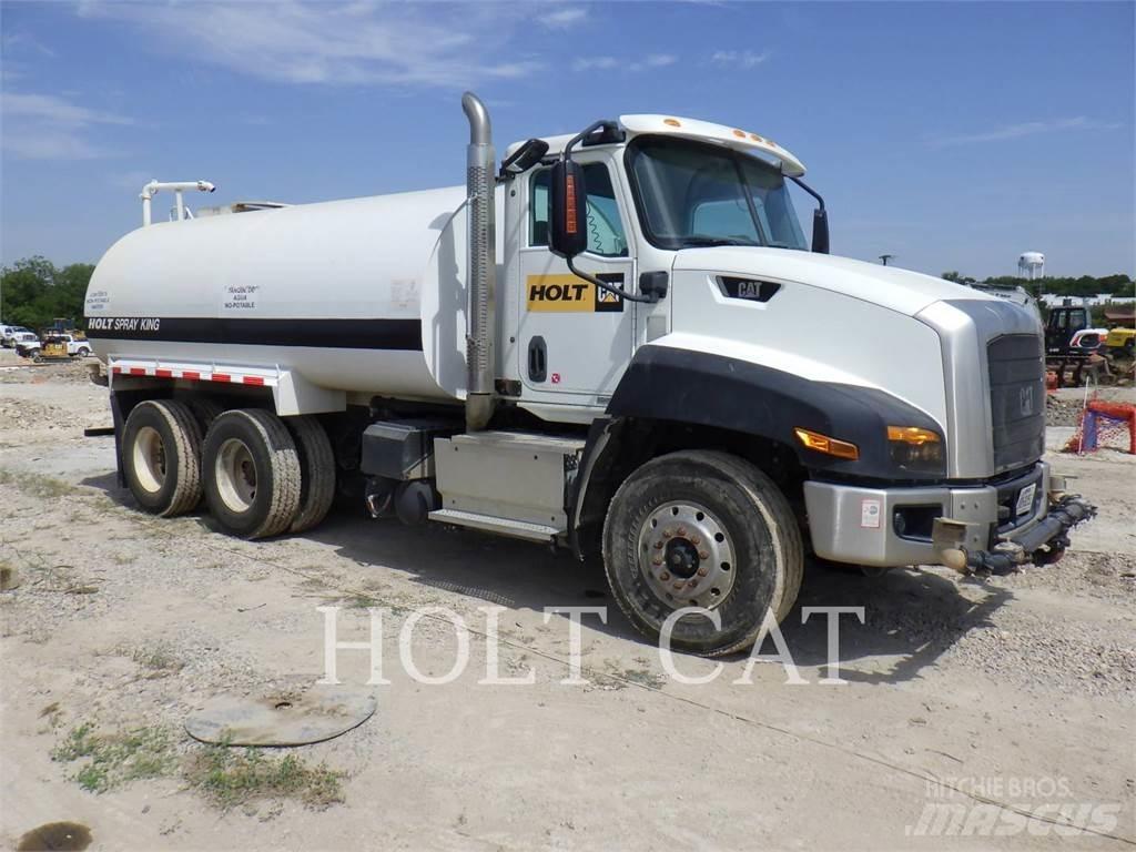 CAT CT660S Специальные грузовики
