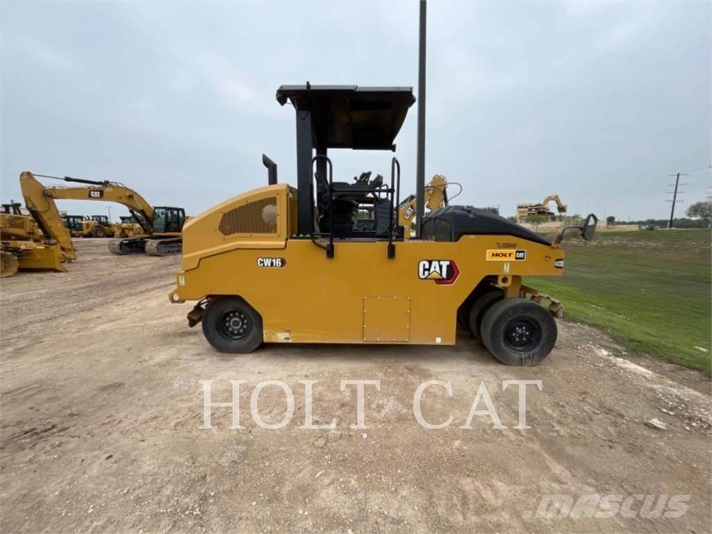CAT CW16 Грунтовые катки
