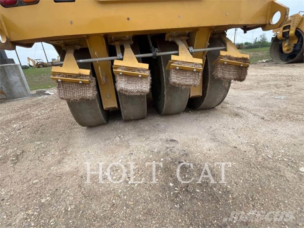 CAT CW16 Грунтовые катки