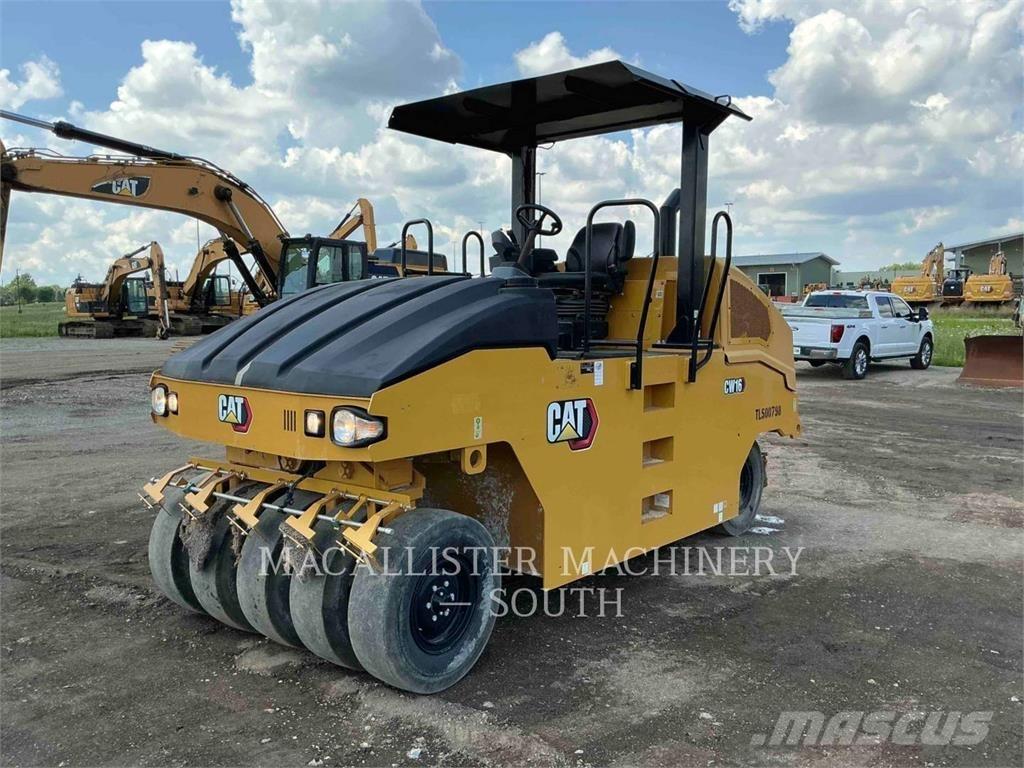 CAT CW16 Пневматические катки