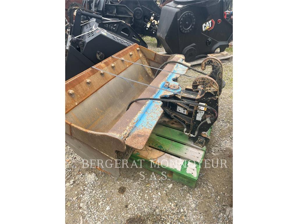 CAT CW20S/1800MM/0.6M3 Строительная техника - Другие