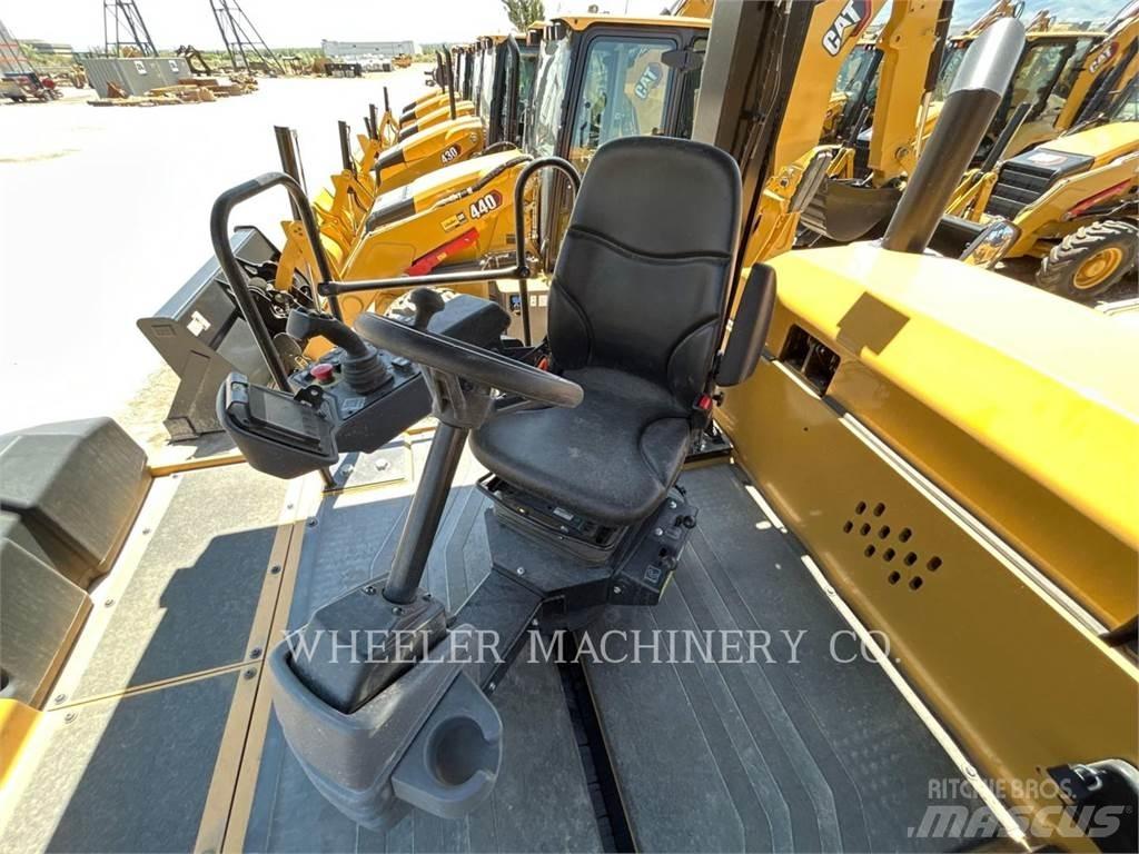CAT CW34 Пневматические катки