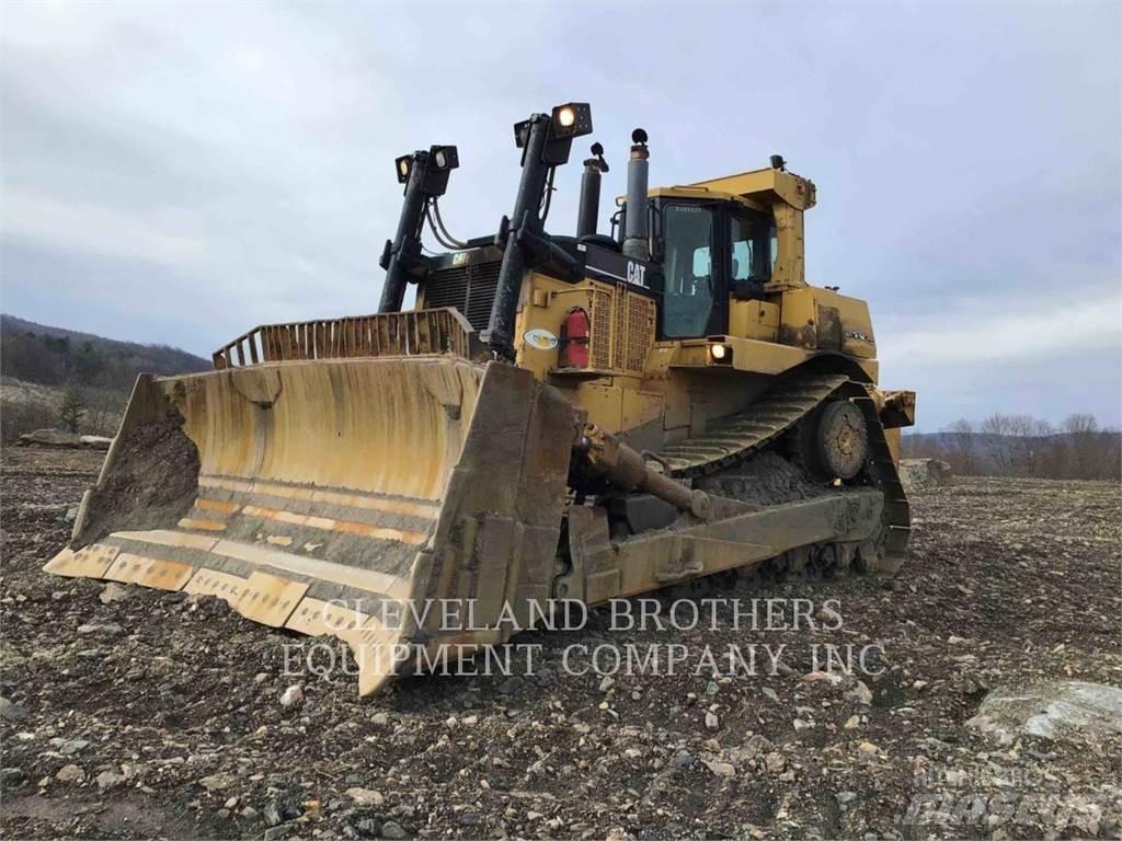 CAT D10T Гусеничные бульдозеры