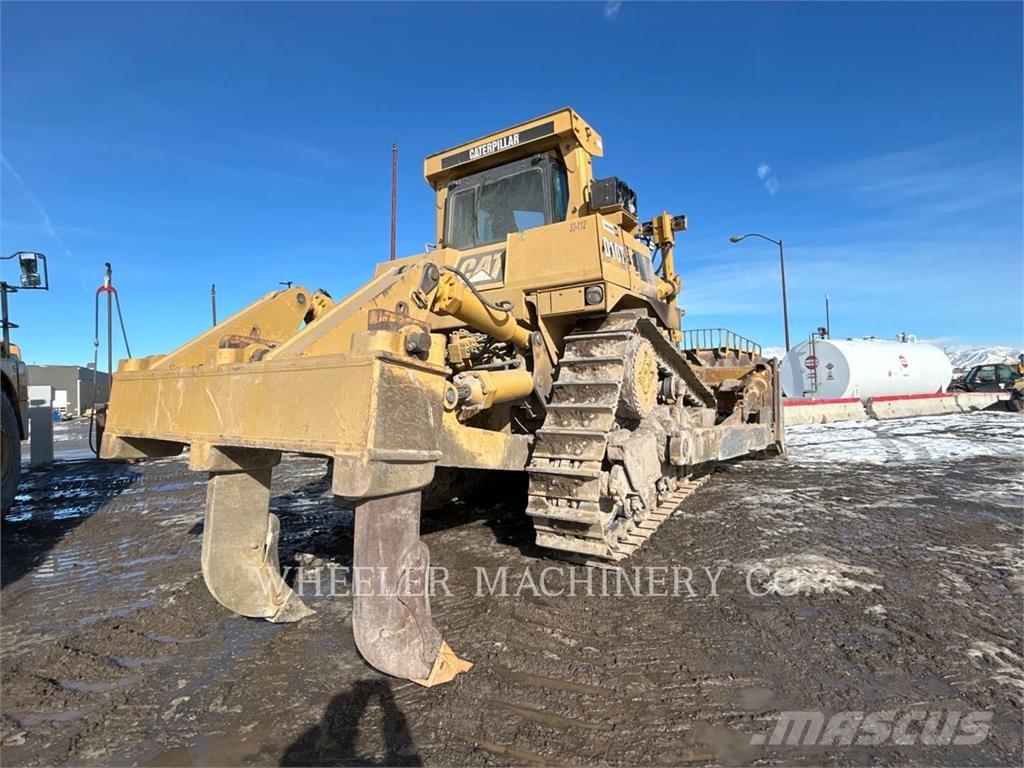 CAT D10T Гусеничные бульдозеры