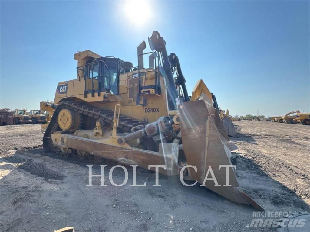 CAT D10T Гусеничные бульдозеры