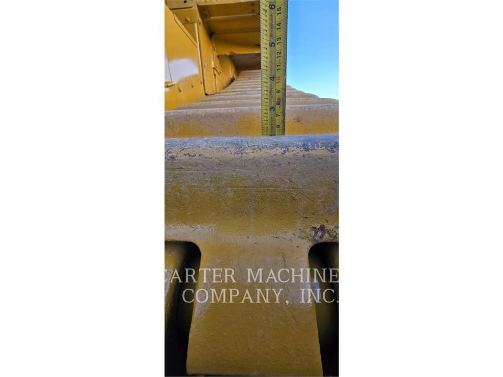 CAT D10T Гусеничные бульдозеры