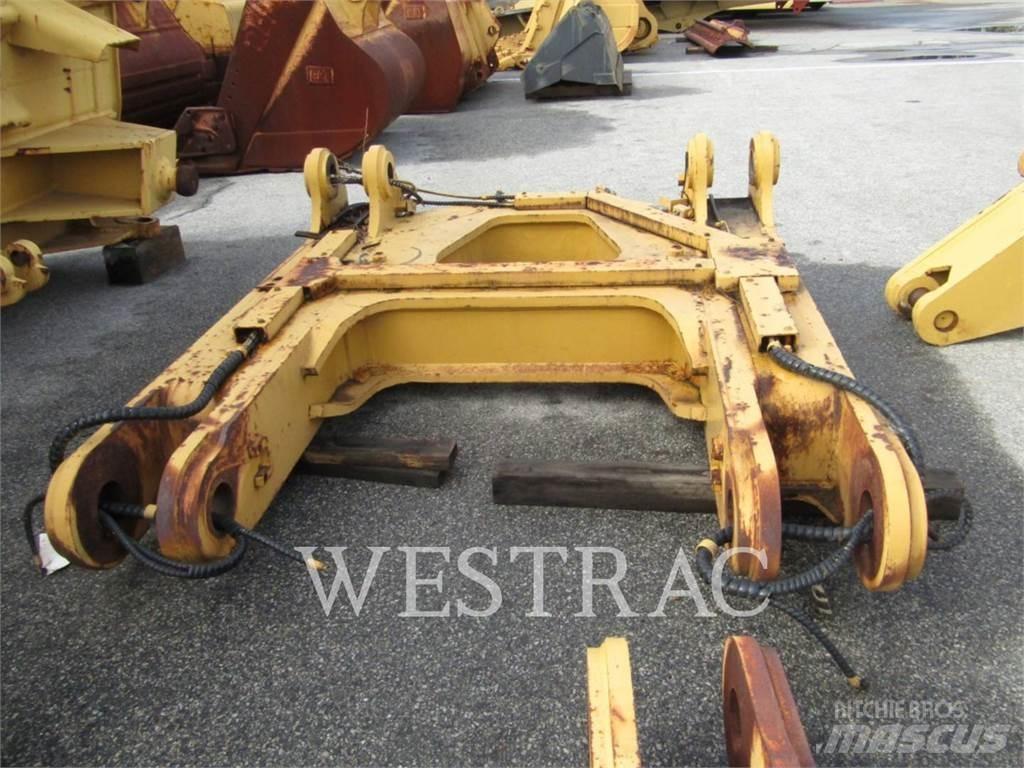 CAT D10T Навесные рыхлители