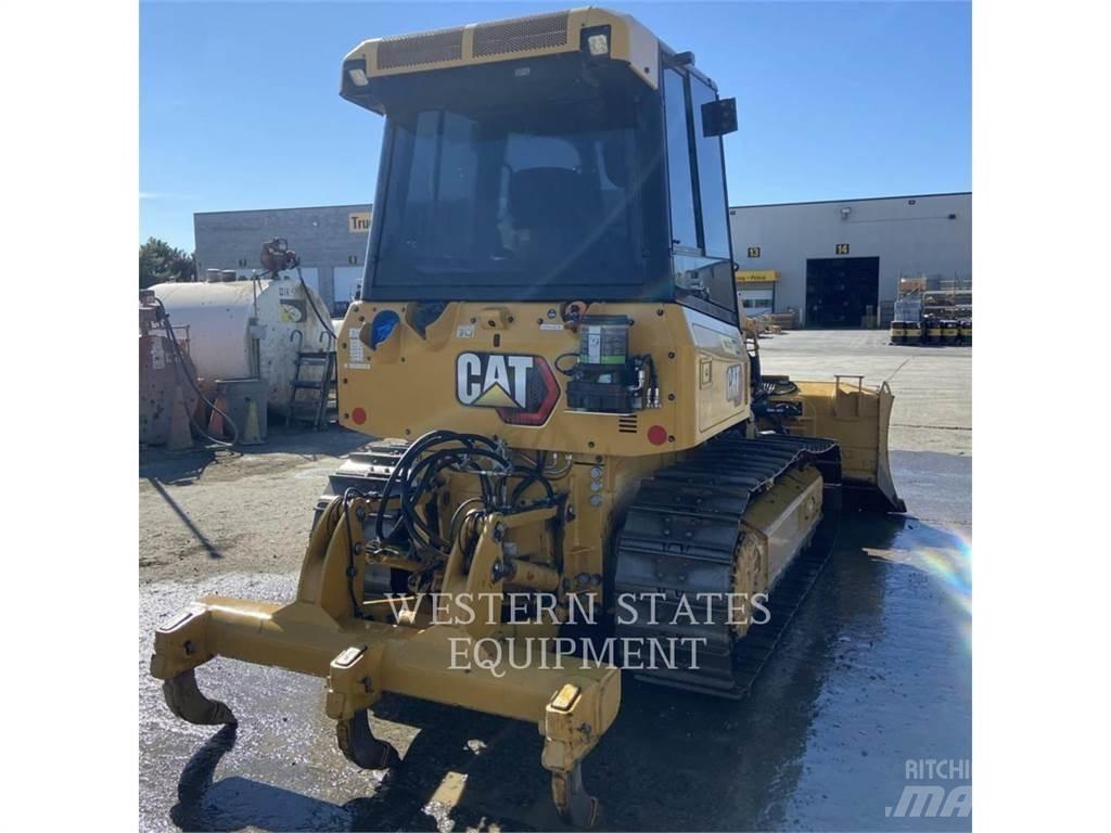 CAT D2 Гусеничные бульдозеры