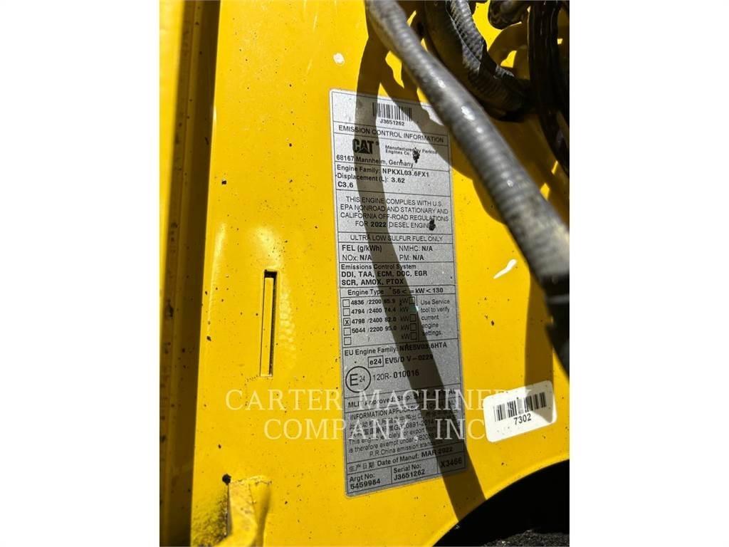 CAT D2 Гусеничные бульдозеры