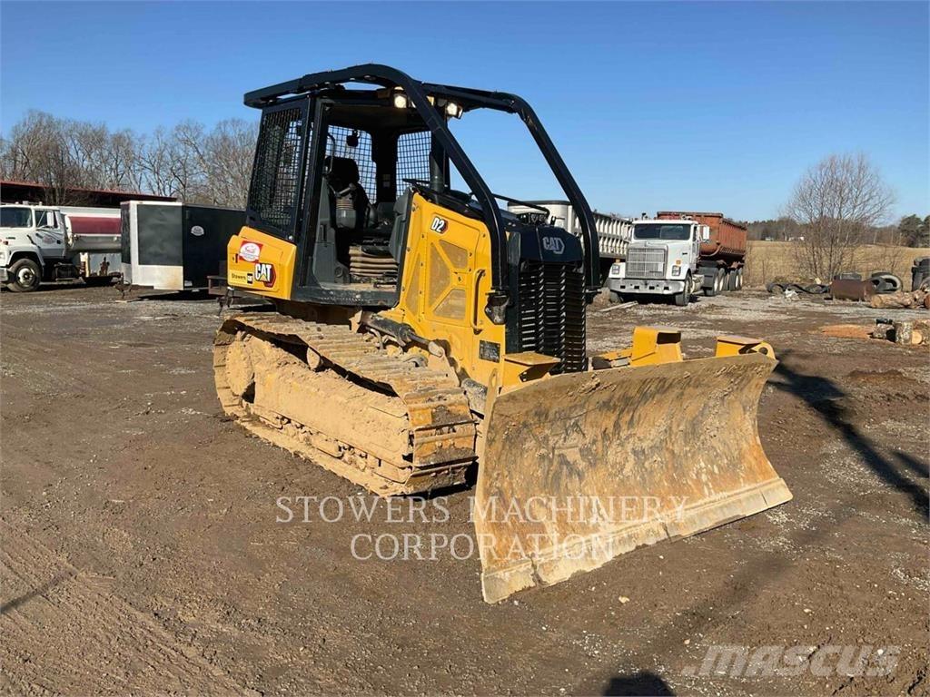 CAT D2 Гусеничные бульдозеры