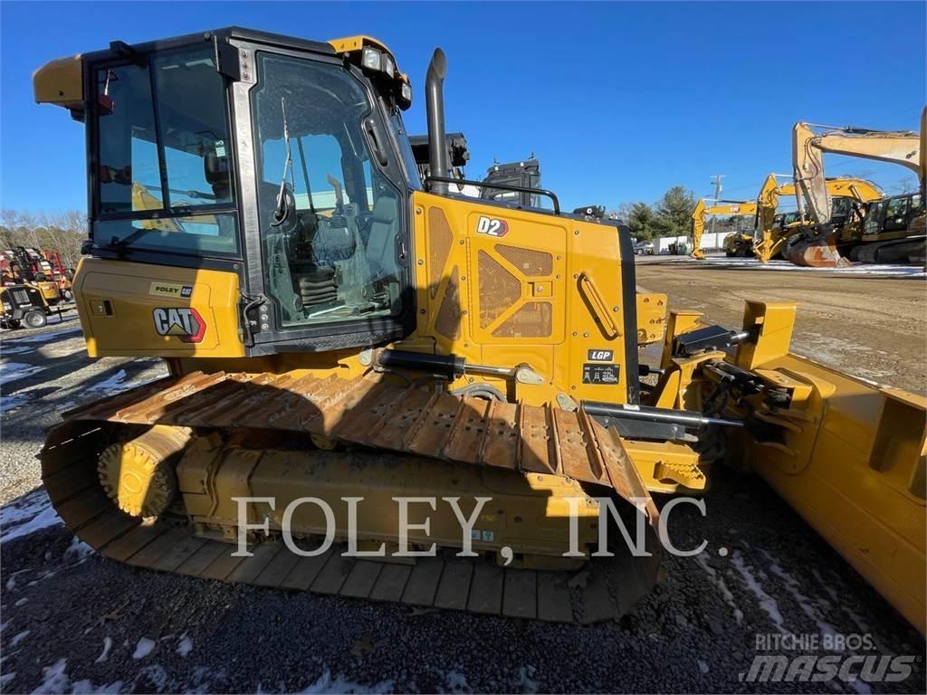 CAT D2-12 LGP Гусеничные бульдозеры