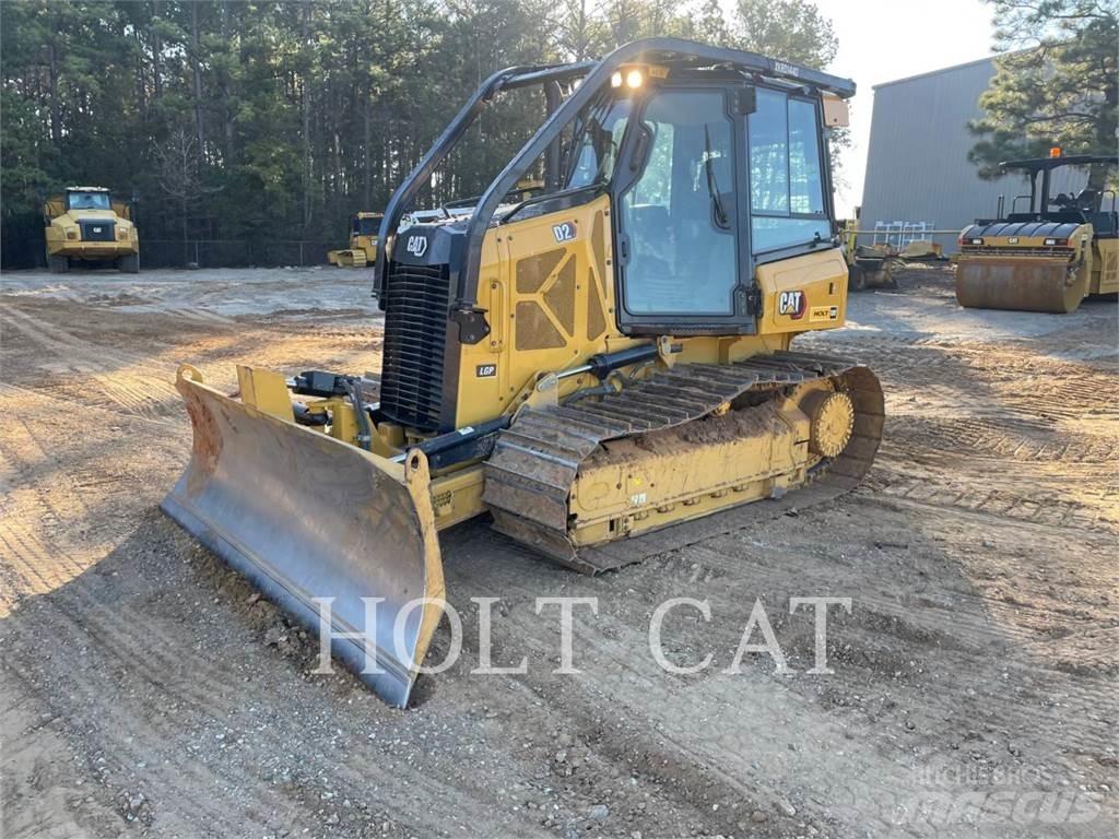 CAT D2-12LGP Гусеничные бульдозеры