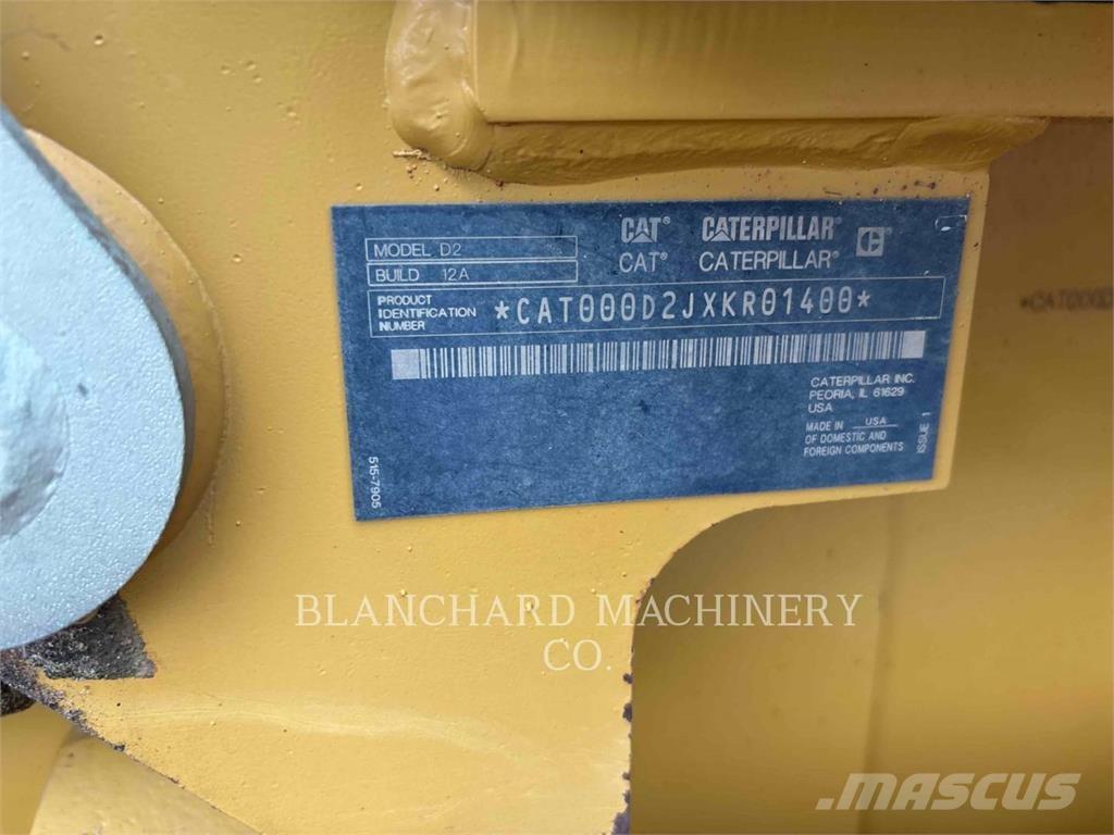 CAT D2 LGP Гусеничные бульдозеры