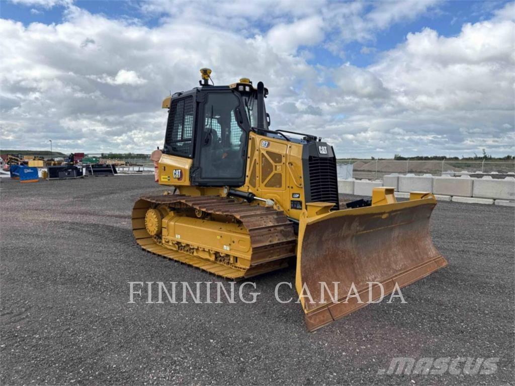 CAT D3-12 Гусеничные бульдозеры
