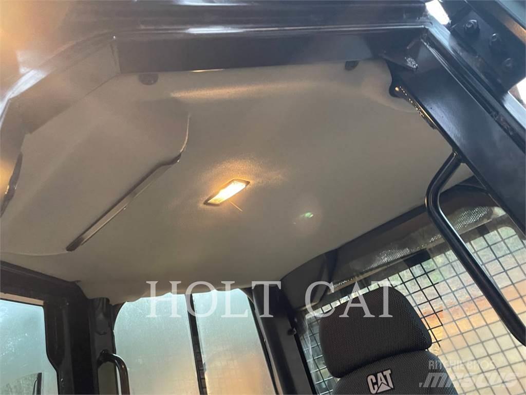 CAT D3-12LGP Гусеничные бульдозеры