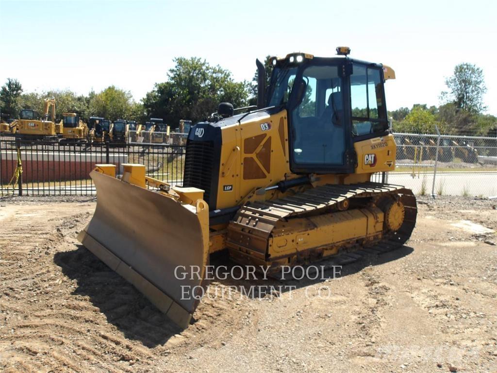 CAT D3-12LGP Гусеничные бульдозеры