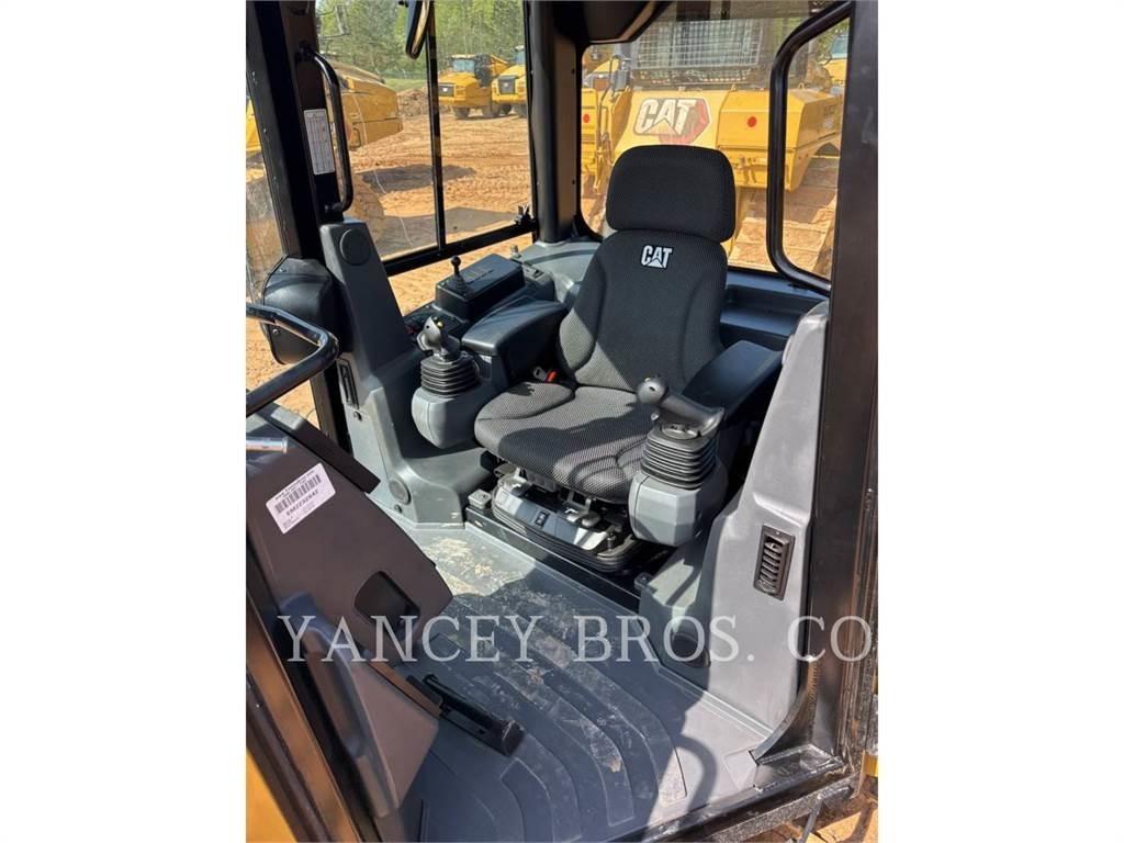 CAT D3 LGP Гусеничные бульдозеры