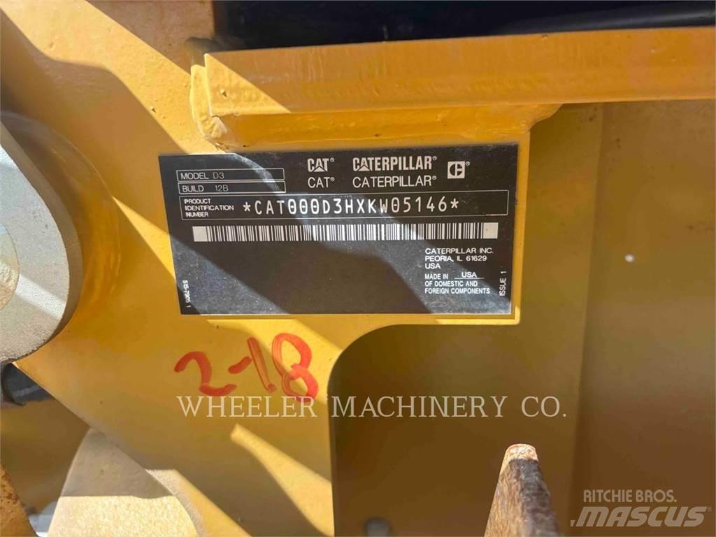 CAT D3 XL Гусеничные бульдозеры