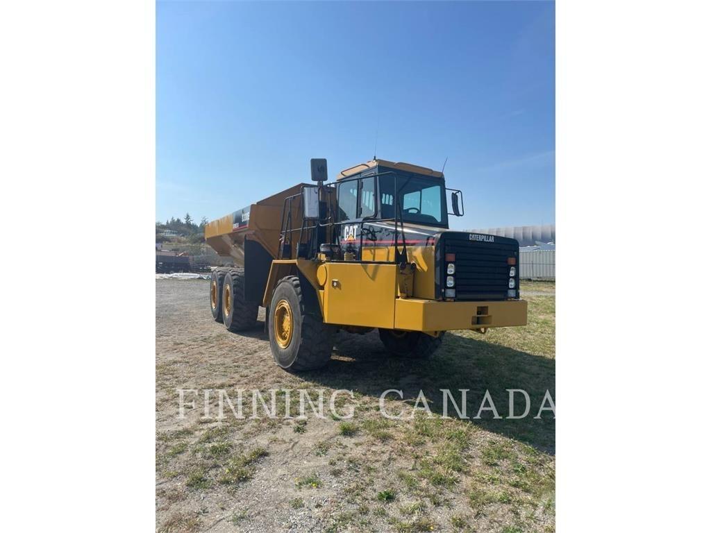 CAT D300E Шарнирно-сочленённые самосвалы