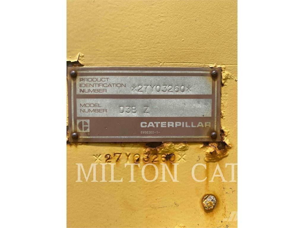 CAT D3B Гусеничные бульдозеры
