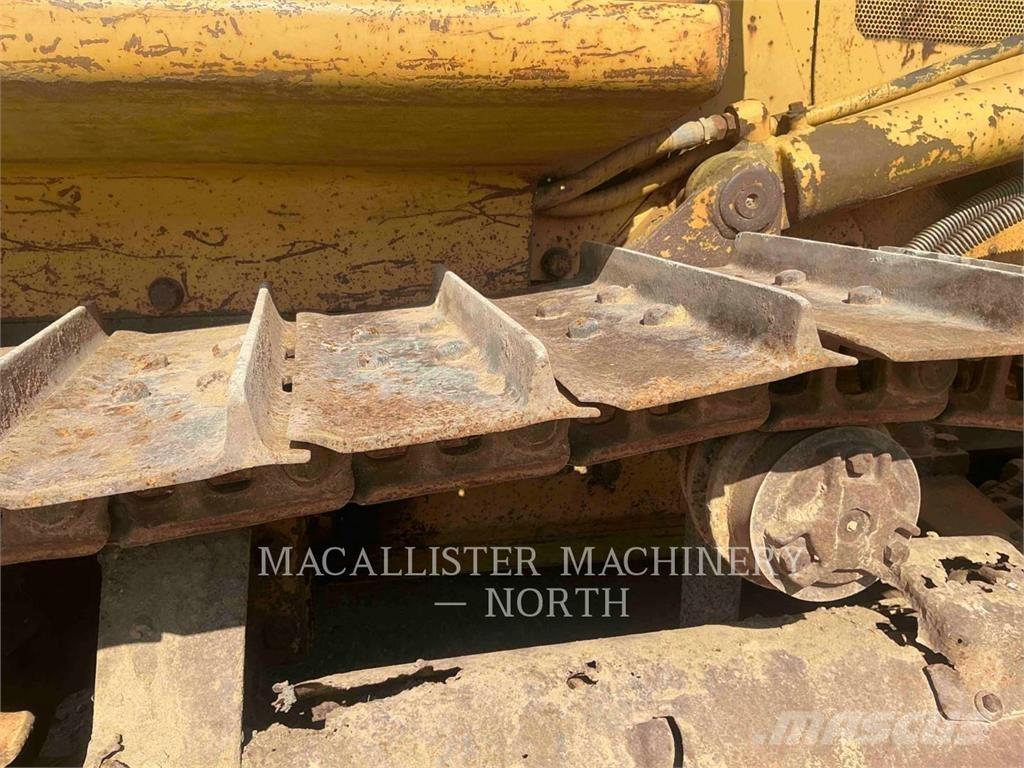 CAT D3C Гусеничные бульдозеры