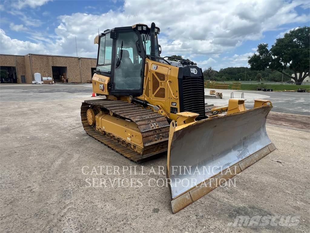 CAT D3G Гусеничные бульдозеры
