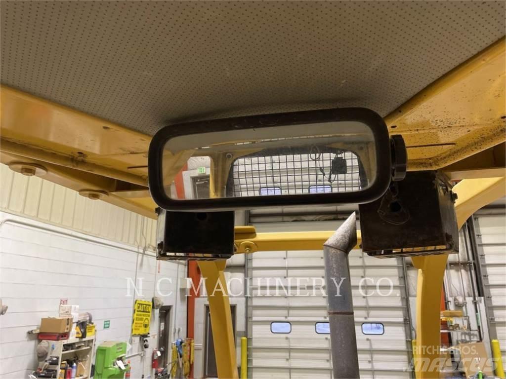 CAT D3G XLCN Гусеничные бульдозеры