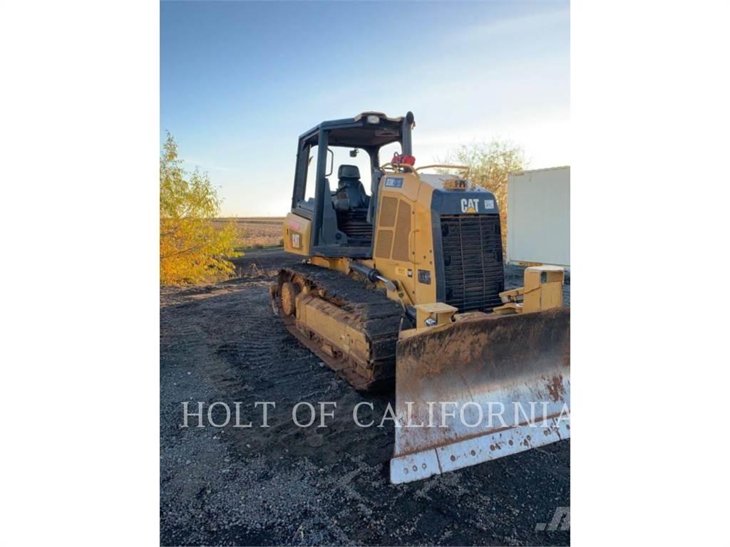 CAT D3K2 Гусеничные бульдозеры