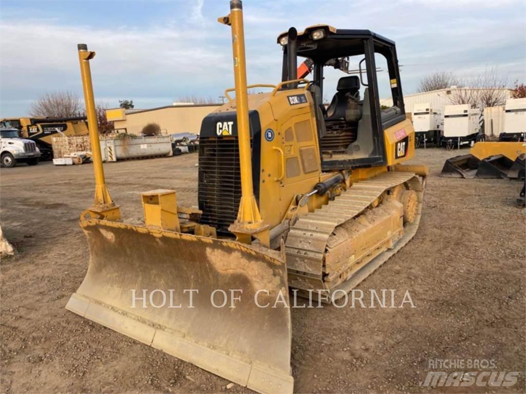 CAT D3K2 Гусеничные бульдозеры