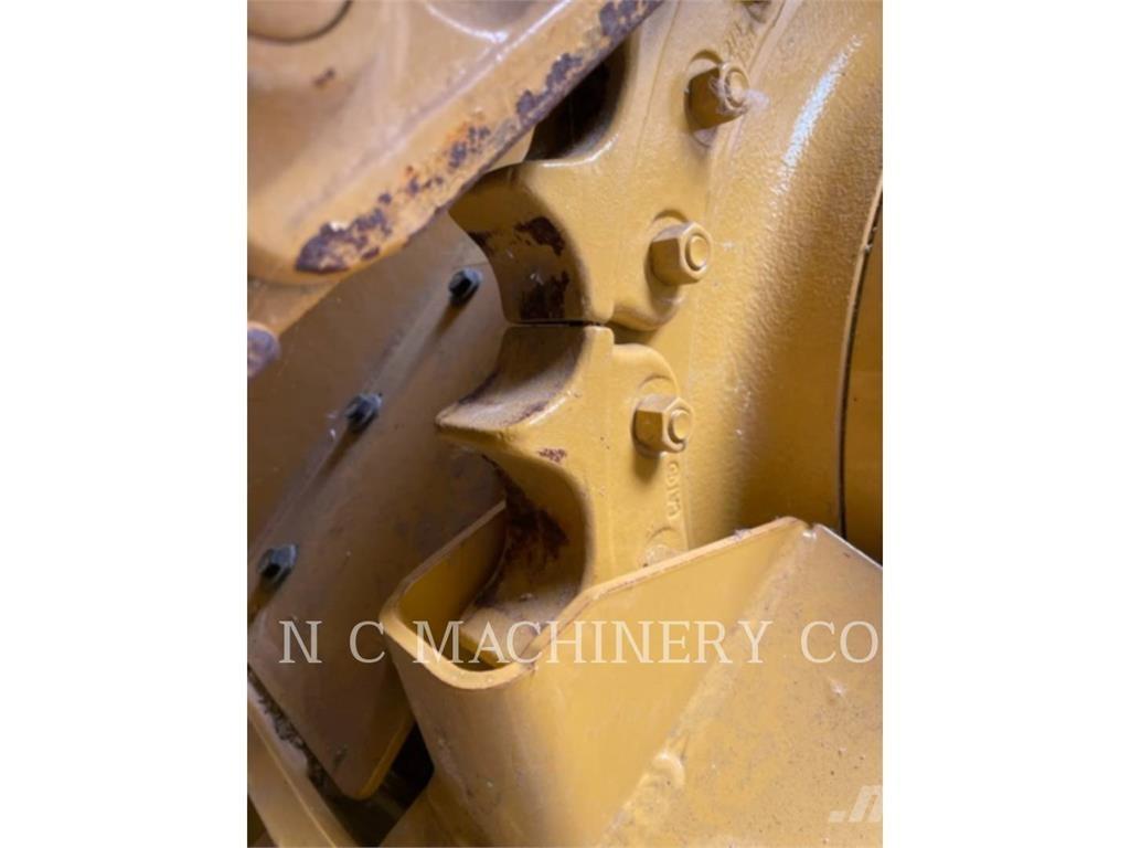 CAT D3K2 XLCB Гусеничные бульдозеры