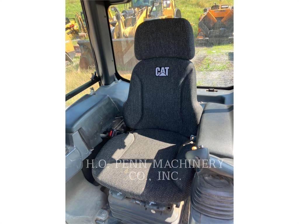 CAT D3K2XL Гусеничные бульдозеры