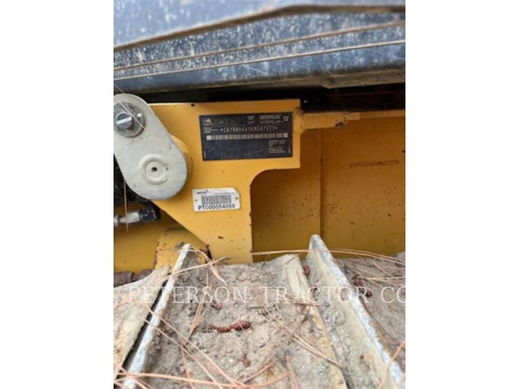 CAT D4 Гусеничные бульдозеры