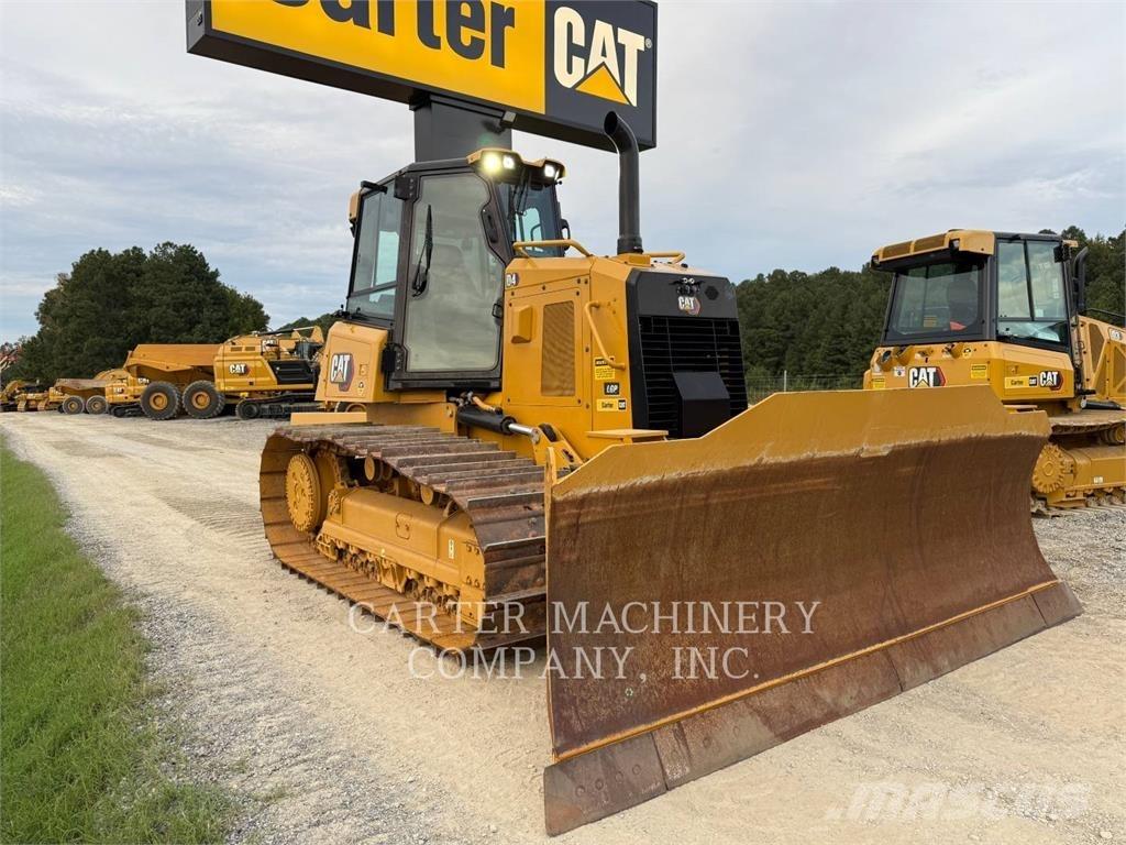 CAT D4 Гусеничные бульдозеры