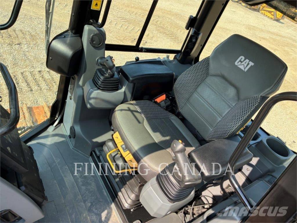 CAT D4-16 LGP Гусеничные бульдозеры