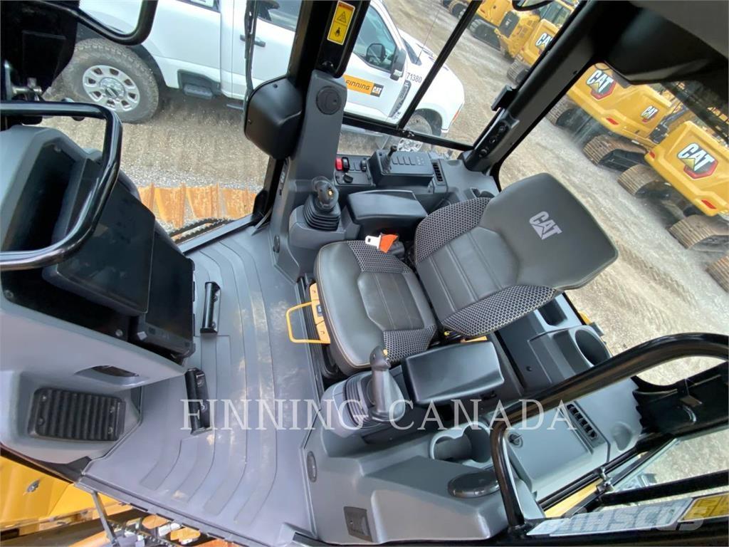 CAT D4-16 LGP Гусеничные бульдозеры