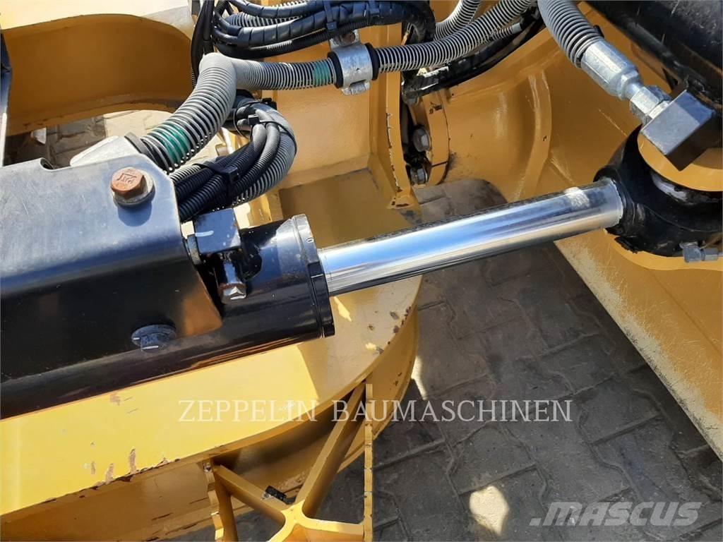 CAT D4-16A Гусеничные бульдозеры