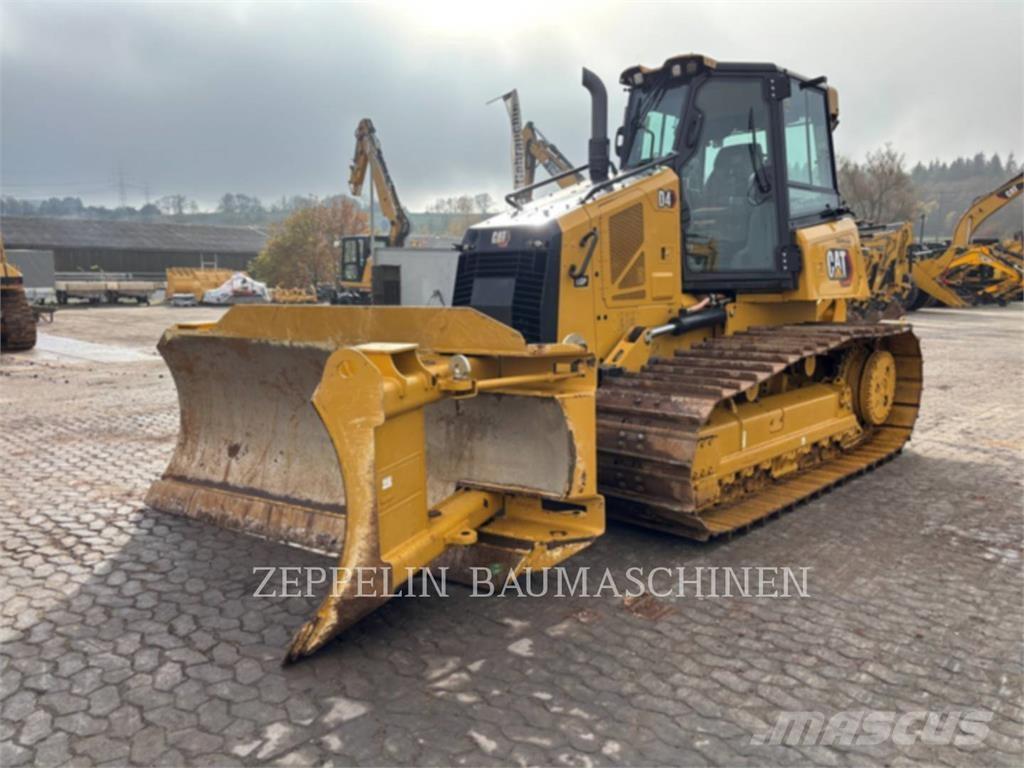 CAT D4-16A Гусеничные бульдозеры