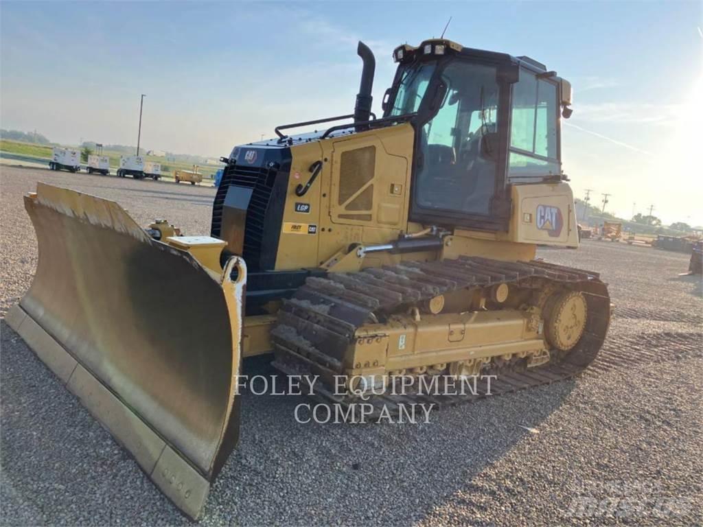 CAT D4-16LGVI Гусеничные бульдозеры