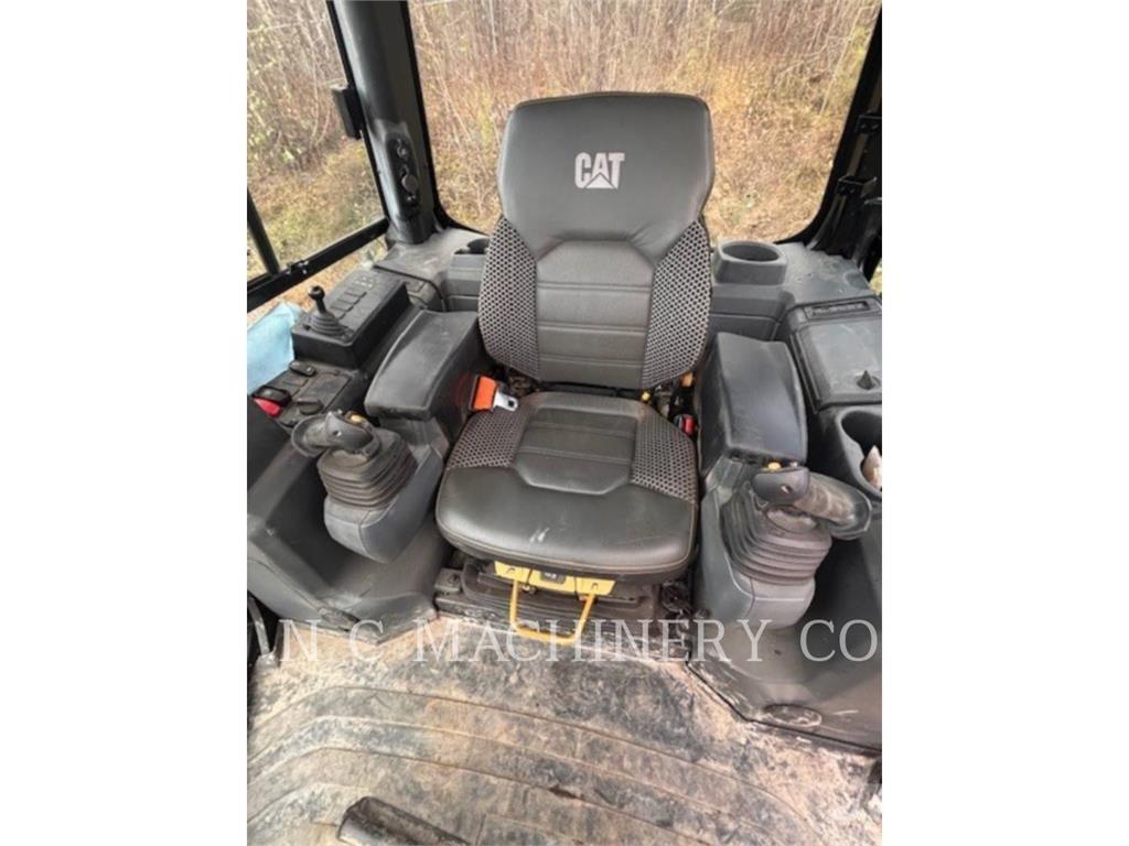 CAT D4 LGPVPAT Гусеничные бульдозеры