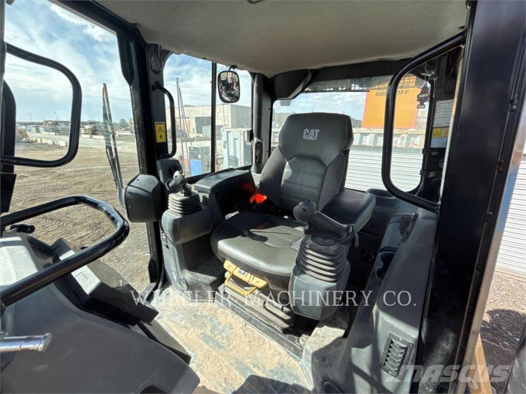 CAT D4 XL Гусеничные бульдозеры