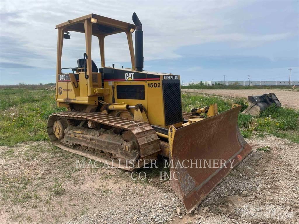 CAT D4C Гусеничные бульдозеры