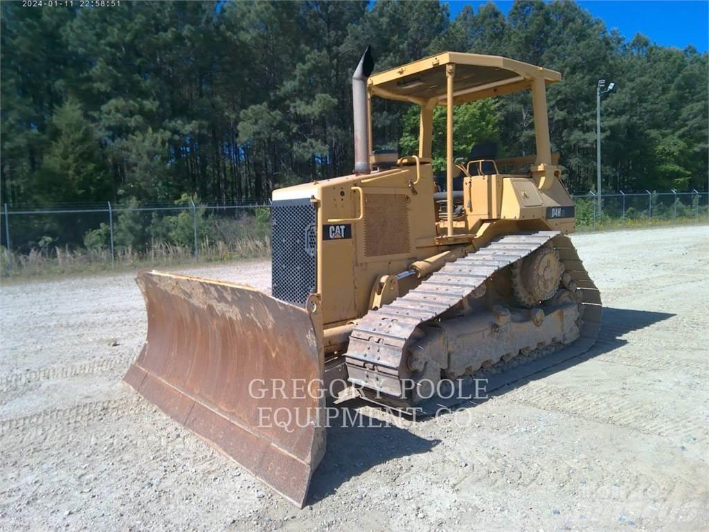 CAT D4HIIIXL Гусеничные бульдозеры