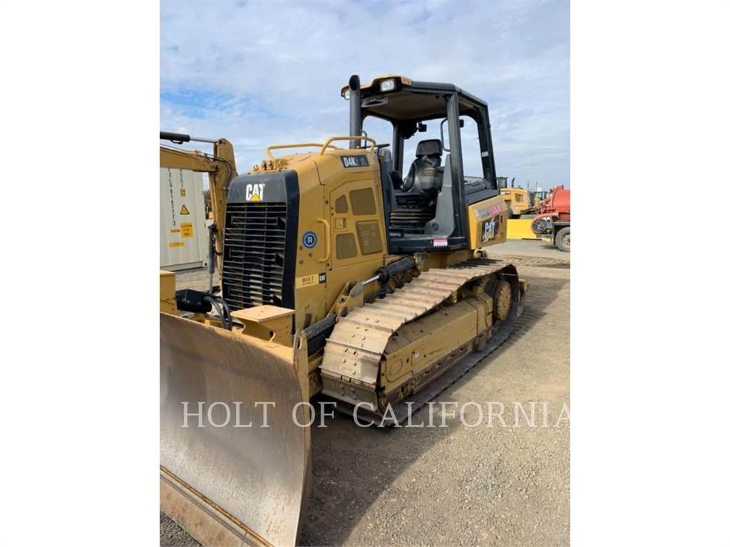 CAT D4K2 Гусеничные бульдозеры