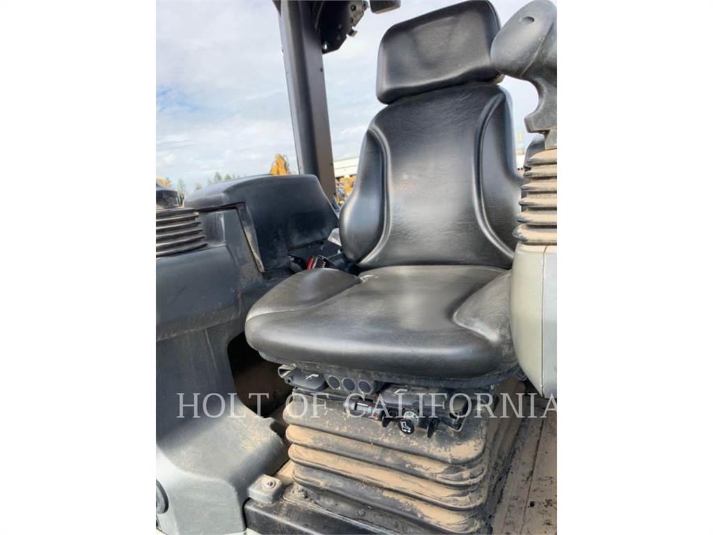 CAT D4K2 Гусеничные бульдозеры